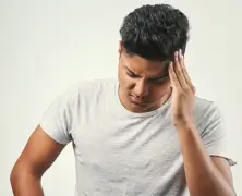 الأطعمة التي تسبب الصداع النصفي