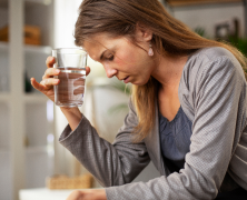 صداع الجفاف: الأسباب والأعراض والعلاج